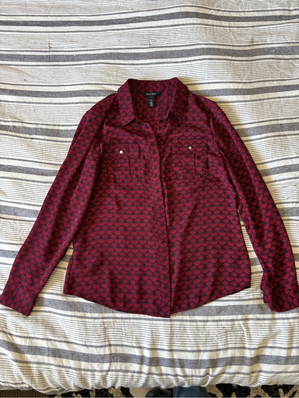White House/Black market Burgundy and Black Scallop-Print Button Shirt